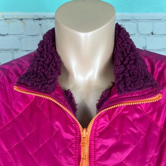 Mountain Hardwear Quilted Puffy/fleece reversible Jacket size small EUC - Picture 6 of 15